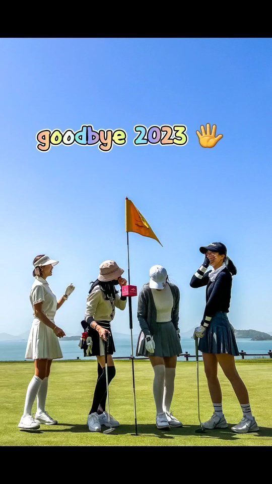 bomiya98 게시물 이미지: 2023년 함께 해 준 모든이들 감사합니다🙏
단체사진이 없어서 다 담지 못한 분들과...