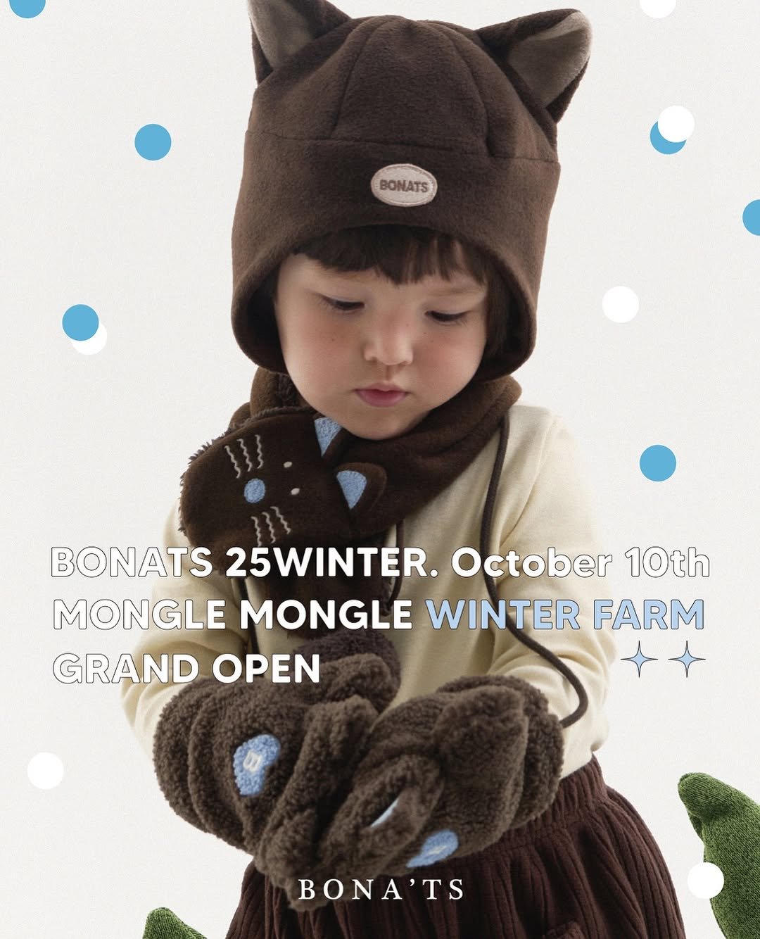 Photo by 보나츠 on September 29, 2025. May be an image of 1 person, duffle coat, hat, cloak, parka and text that says 'BONATS BONATS 25WINTER. October 10th MONGLE MONGLE WINTER FARM GRAND OPEN BONA'TS'.