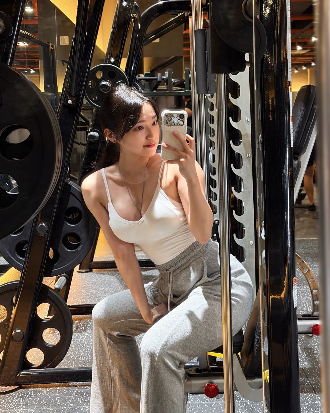 bong_.workout 게시물 이미지: #제품제공
❝하루 한 끼는 식단 챙겨 먹자❞는 다짐 
하림 닭가슴살 덕분에 제법 잘...