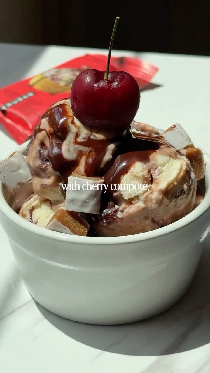 booboosbakeryy 게시물 이미지: Cherry Chocolate Swirl Ice Cream 🍒🍨 homemade...