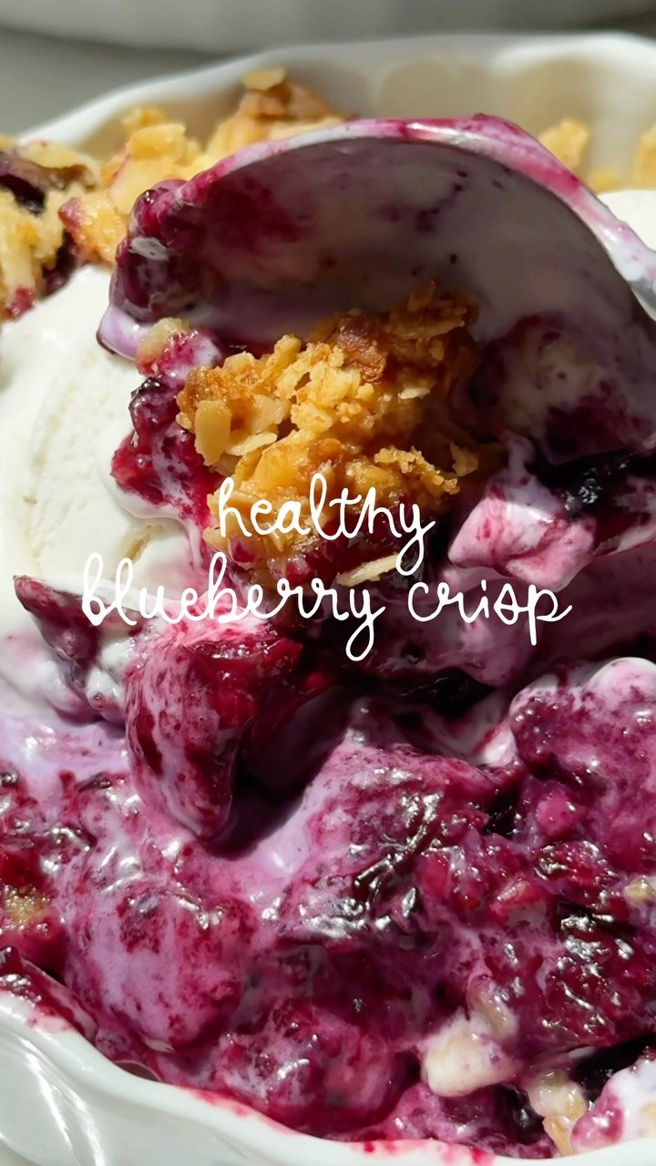 booboosbakeryy 게시물 이미지: Healthy Blueberry Crisp 🫐✨ SO easy, simple,...