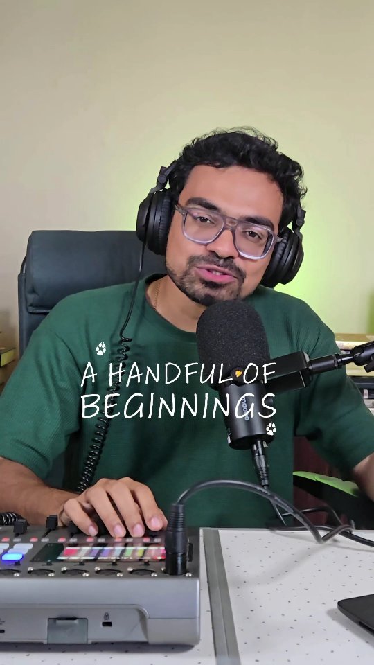 booksthakam 게시물 이미지: 🎧 Grab your AirPods!

Because something...