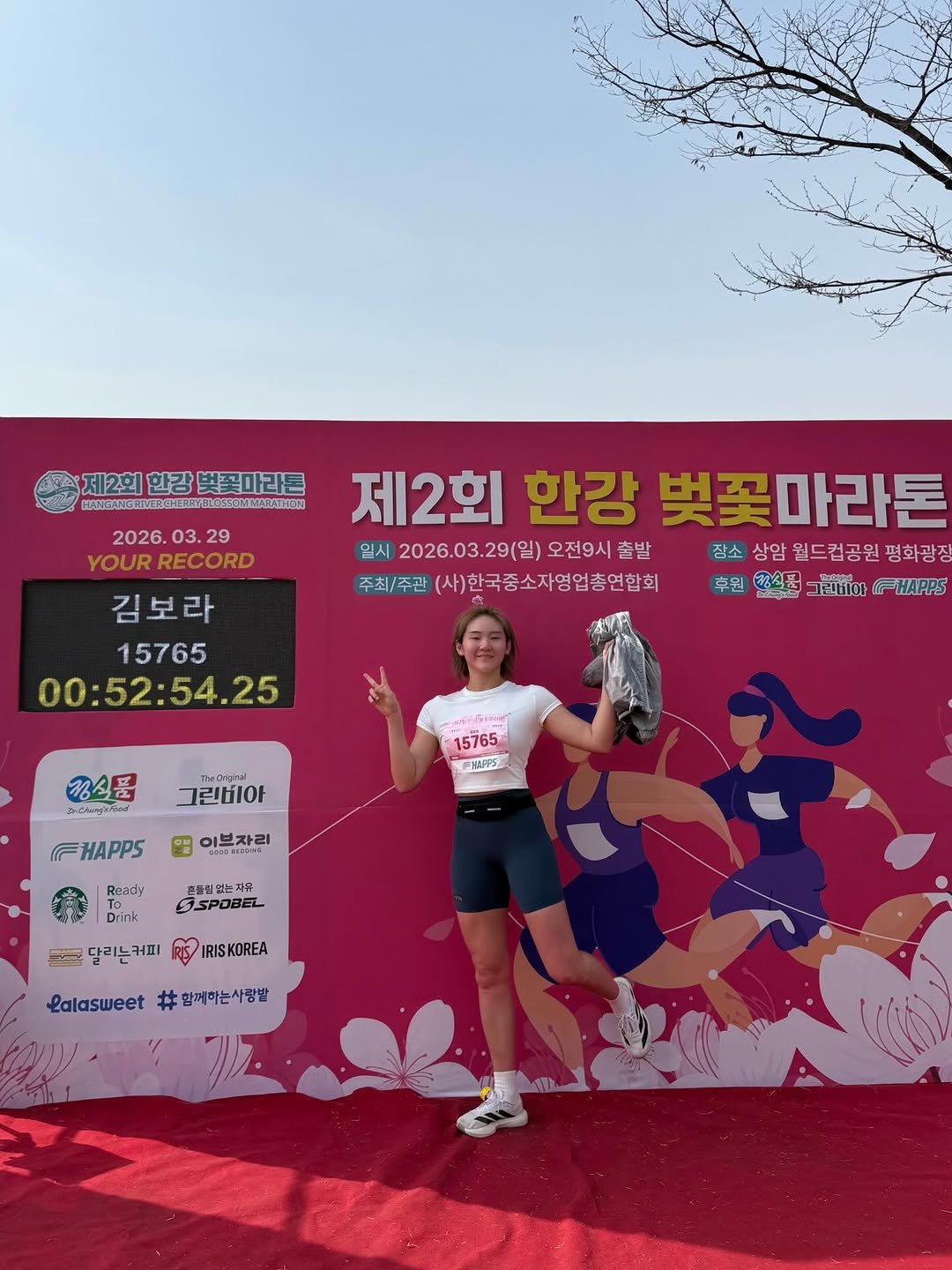 borabora0927 게시물 이미지: 내 생애 처음으로
안멈추고 내리 10k나 뛰다니
@nh_____a...