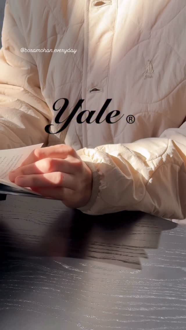 boramchan.everyday 게시물 이미지: [광고]

✨
책을 읽는 사람들의 브랜드, Yale

책과 함께하는 일상에...