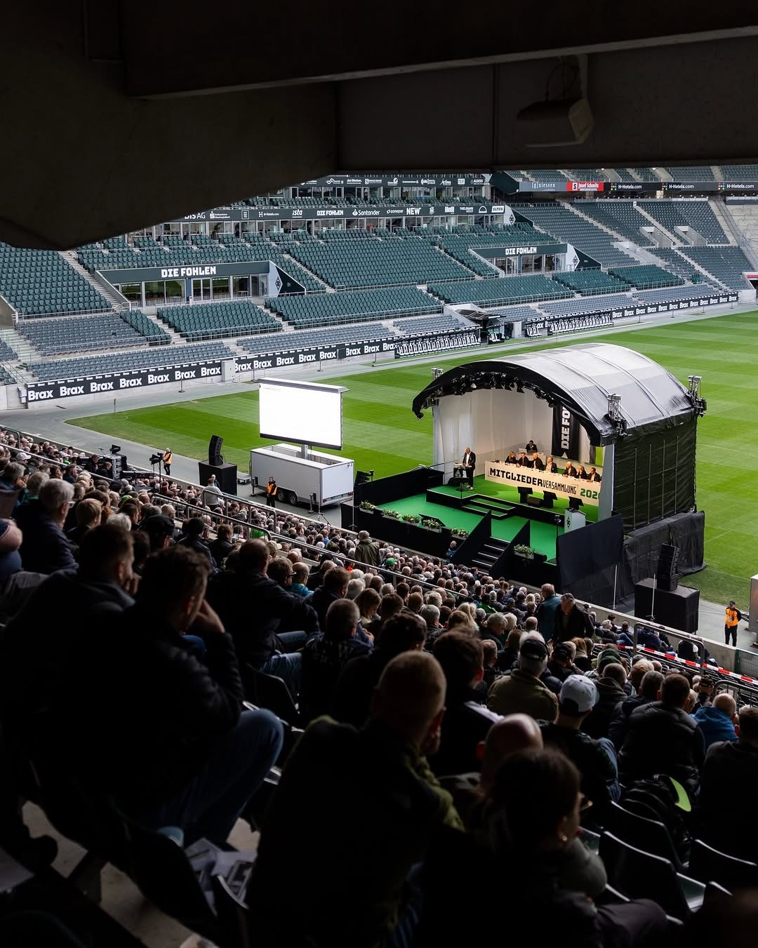 Photo by Borussia Mönchengladbach | Bundesliga on April 27, 2026. May be an image of crowd, stadium and text.