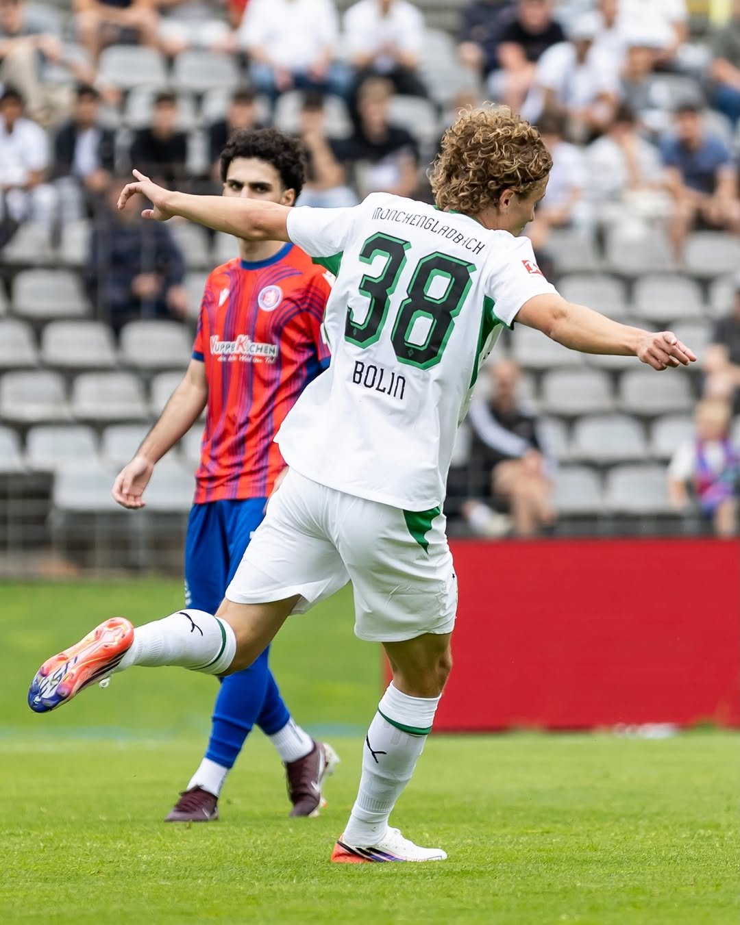 borussia 게시물 이미지: ⏸️ Halbzeit im Stadion am Zoo - #dieFohlen...