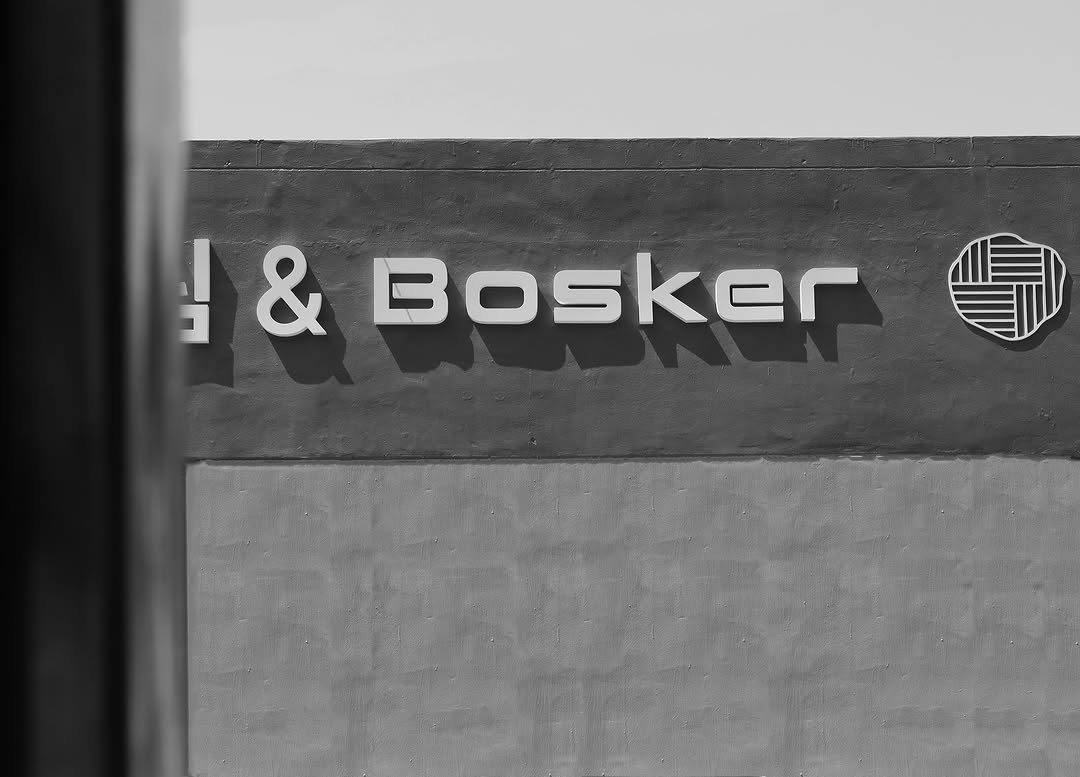 bosker_official 게시물 이미지: -
보스커는 국내 800py 규모의 자체 공장을 보유 하고 있습니다
원목을 현지에서...