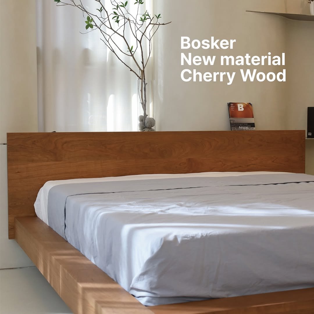 Photo by 보스커 | 원목침대 | 침대프레임 | 주문제작 침대 on January 28, 2026. May be an image of bed, headboard, mattress, bedroom and text that says 'Bosker New material Cherry Wood B Aisopa'.