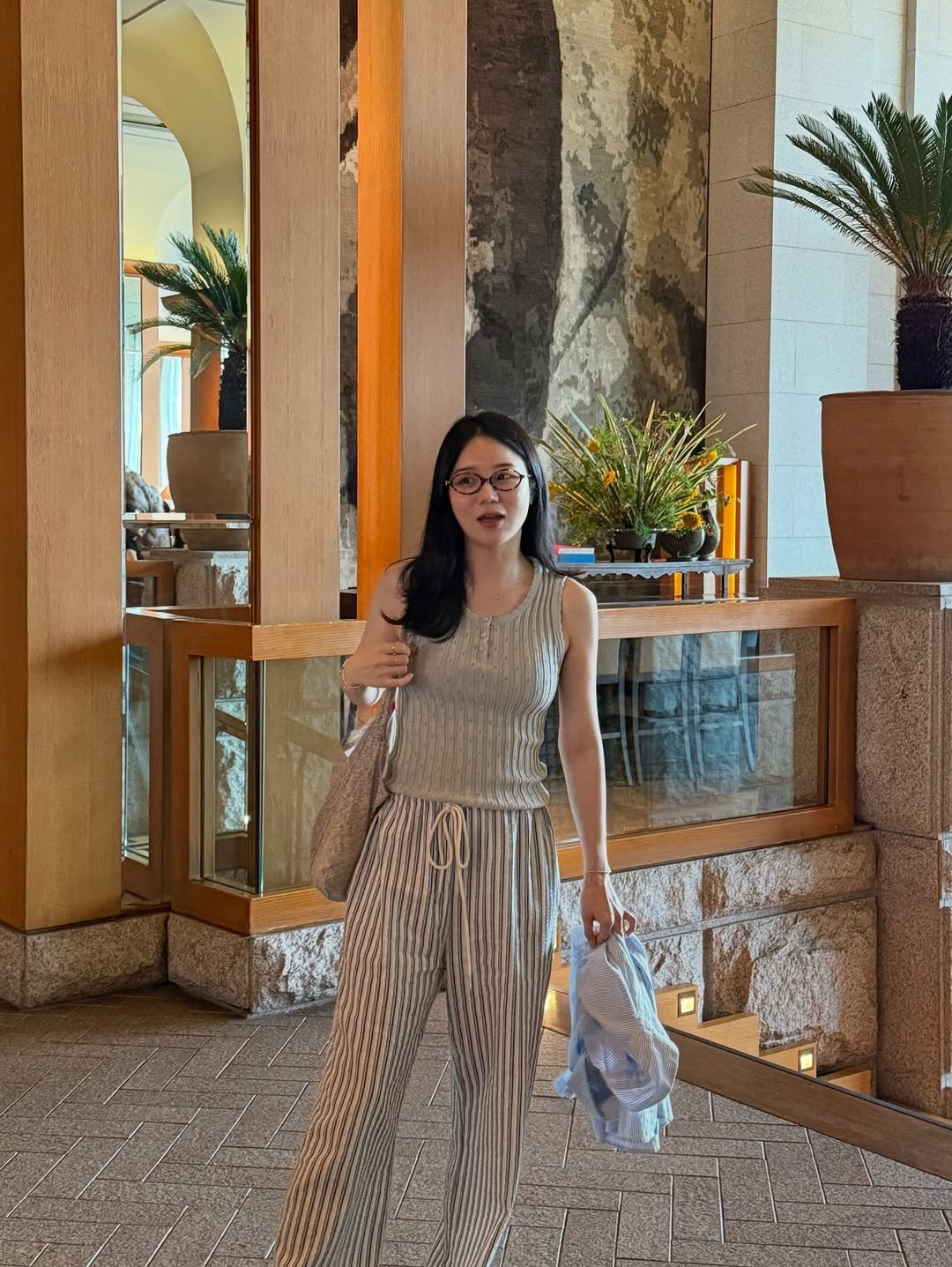 Photo by 주얼리 브랜드 보스크_BOSQUE on August 10, 2025. May be an image of 1 person, jumpsuit and text.
