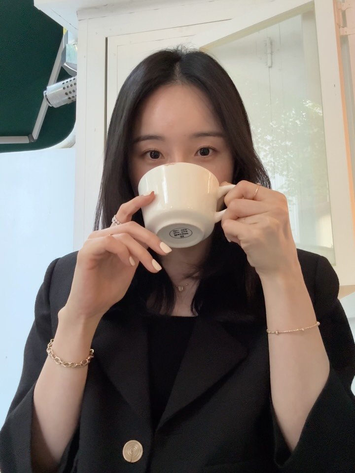 bosque__jewelry 게시물 이미지: 지금 통통해진 저와 좀 다르지만,, 당분간 6주년 끝날때까지 열심히 특히 이전...