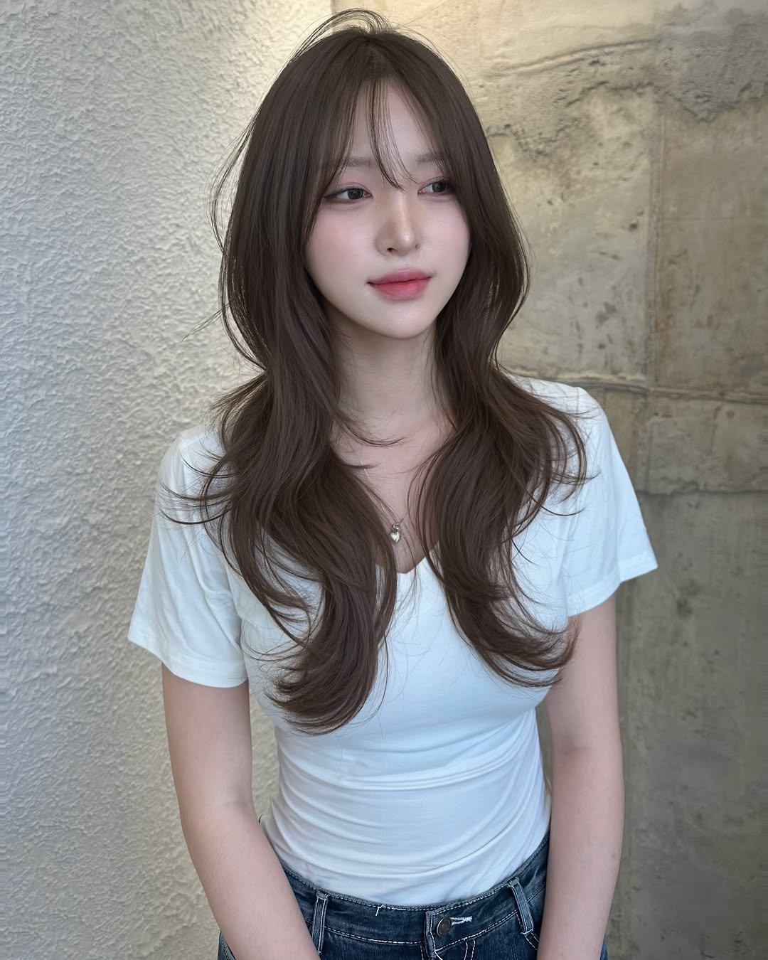 boutique_hyeseon__ 게시물 이미지: 가볍지만 날려보이진 않게 
여리여리하게 흐르는 자연스러운 컬감의
더베럴 허쉬...