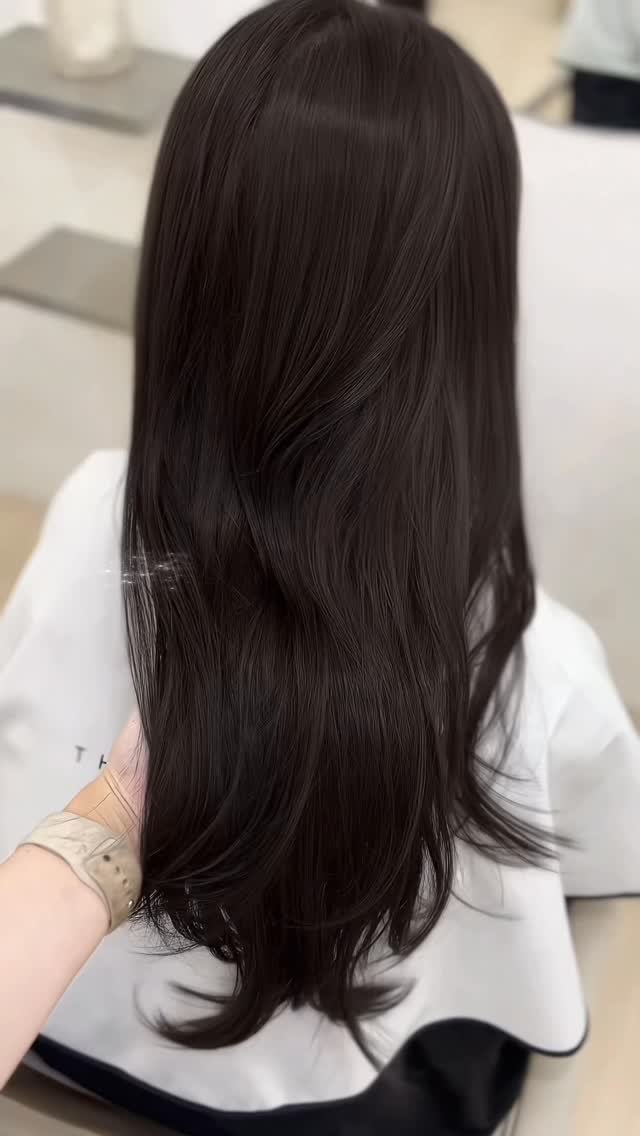 boutique_min_a 게시물 이미지: 안예쁜 주황빛을 
가장 차분하고 부드럽게 잡아주는 

 #토프브라운 🖤

‘톤다운...