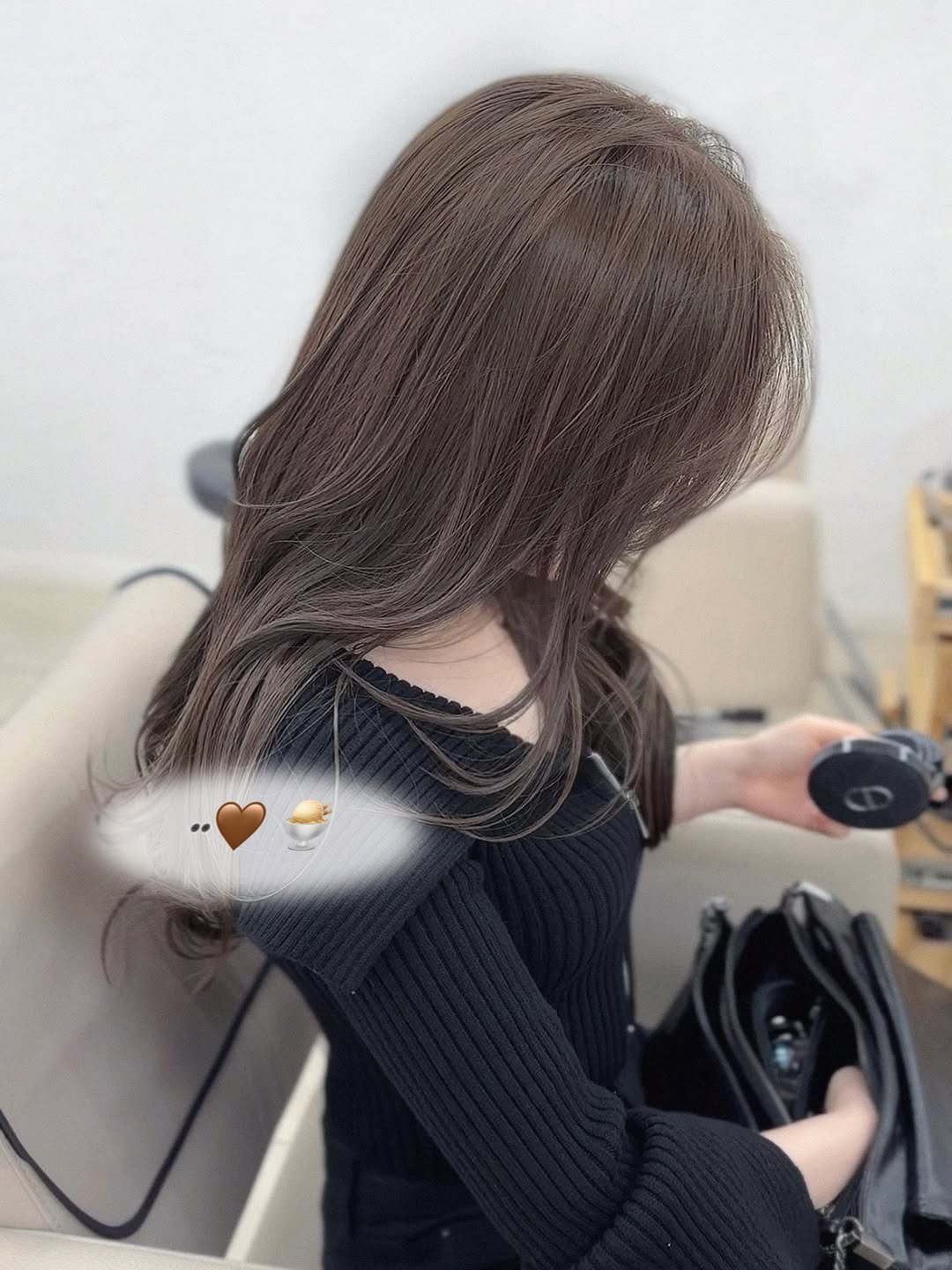 Photo by 강남미용실 더부띠끄 채림ㅣ탈색없이염색,브라운염색,웨딩염색 in 강남 (Gangnam). May be an image of one or more people, braids, long hair, top and text.