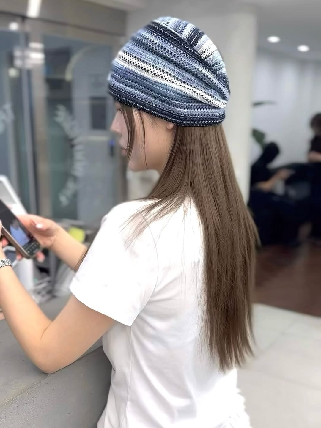 boutique_yju 게시물 이미지: 매트빛 톡 떨어트린
#베이지브라운 

포인트는 과하지 않게

은은한 컬러 하나로 무드 완성
🤎