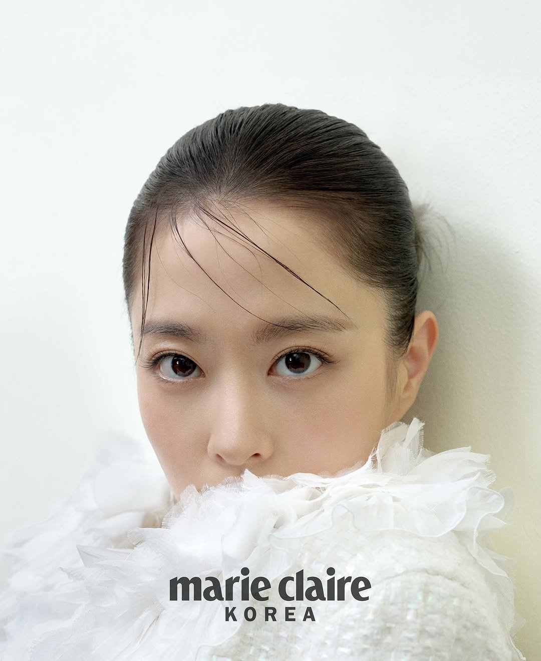 Photo shared by 박보영 ParkBoYoung on September 20, 2025 tagging @chanelofficial, and @marieclairekorea.