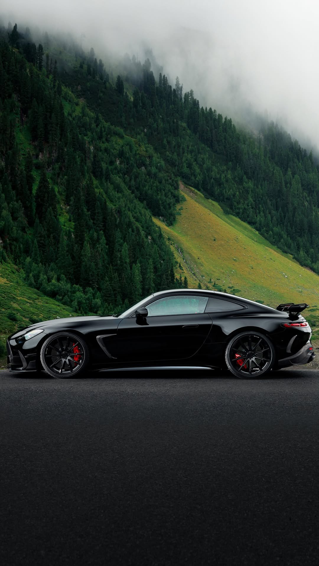 brabus 게시물 이미지: The community has decided.
BRABUS 1000 is your...