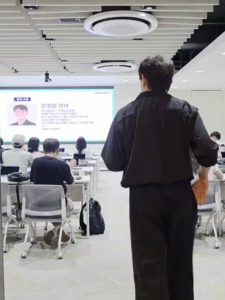 brand_specialist 게시물 이미지: “태어나서 3시간 동안 한눈 안 팔고 
집중한 강의는 처음이에요.“
강의를 마치고...
