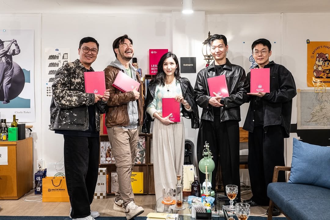brandmakerman 게시물 이미지: 항상 만나면 멋진 사진을 선물로 주시는 #김도영 대표^^ 디자인소리 칼럼리스트라고...