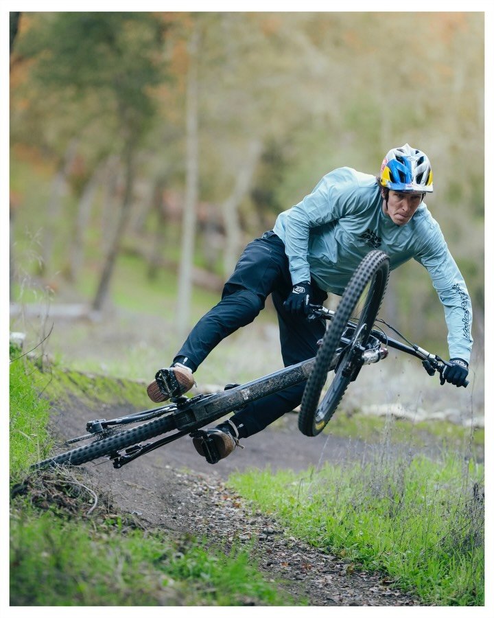 brandonsemenuk 게시물 이미지: Lately.