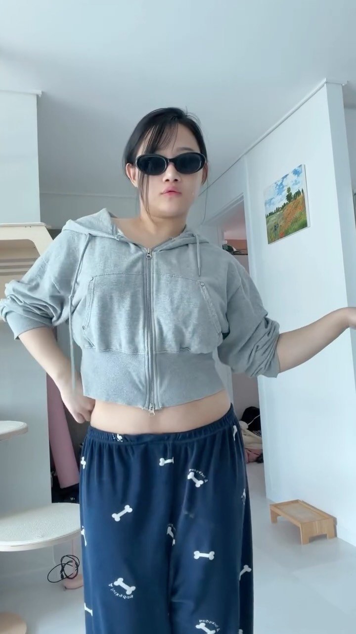 bravelyyoon 게시물 이미지: 살짝 당황스럽긴 해.

#다이어트 #diet