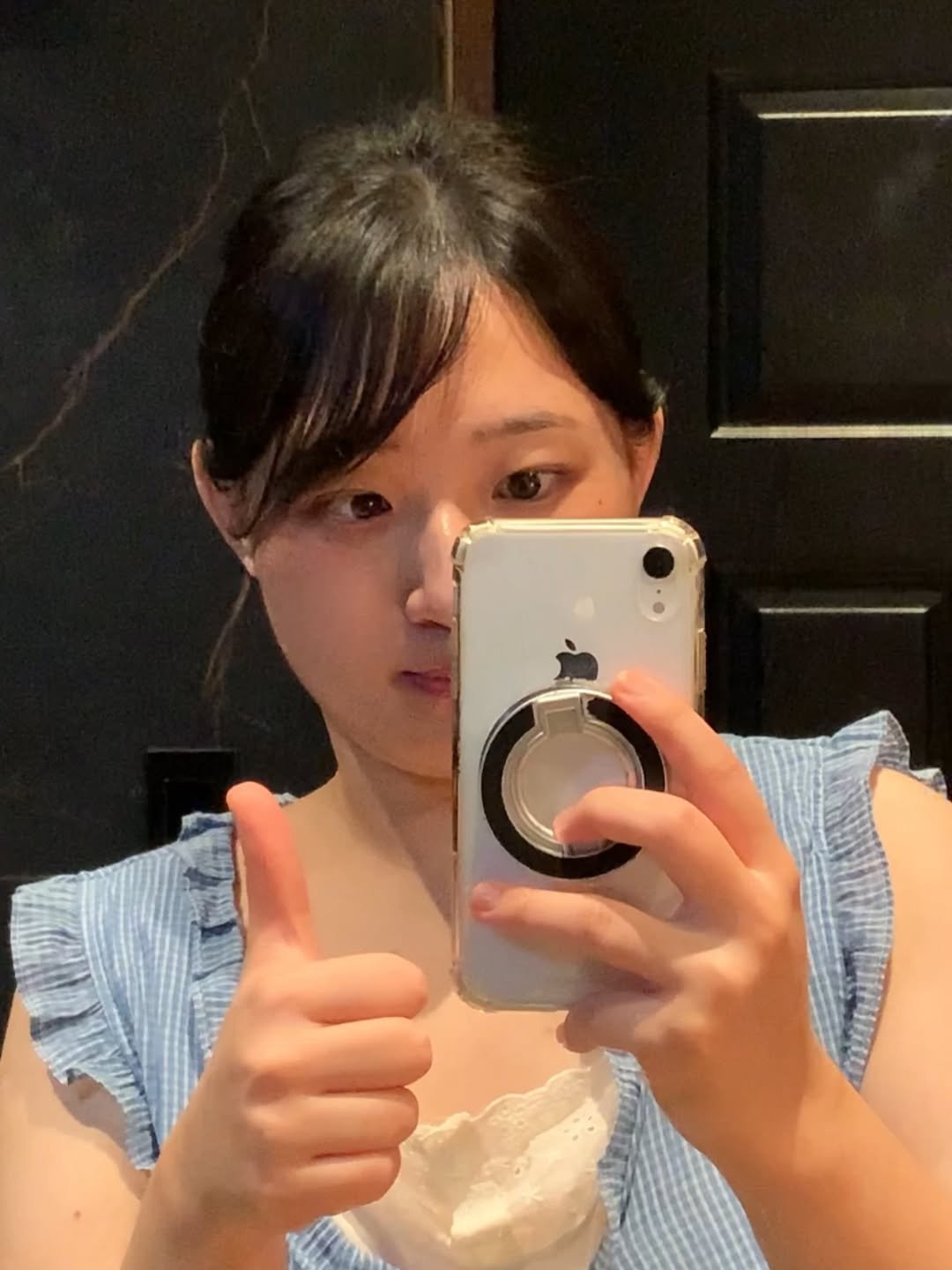 Photo by 융감하게 on September 04, 2025. May be a selfie of 1 person, hair, phone, mirror and text.
