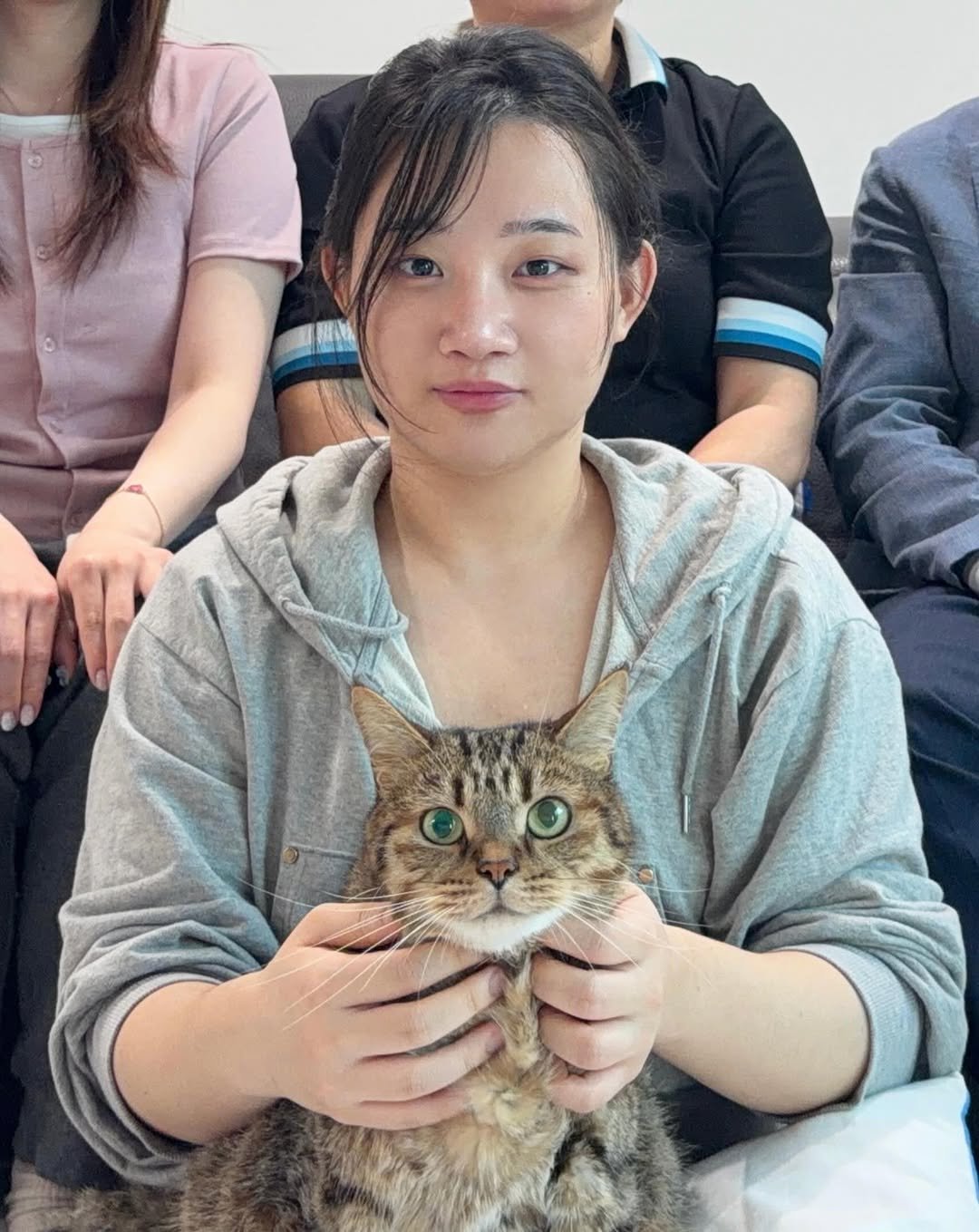 bravelyyoon 게시물 이미지: 이자몽🐈 [2017.03.17~2026.05.27]

내 전부였던 자몽이 나한테...
