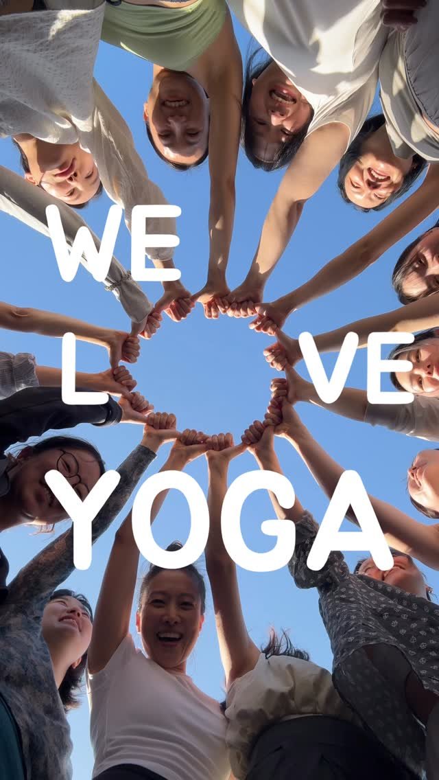 breathingwhale_ 게시물 이미지: ⠀⠀⠀⠀⠀⠀⠀⠀⠀⠀
WE LOVE YOGA 🙌🏻❤️🤸🏻‍♀️
너무 귀하고 이쁘고...