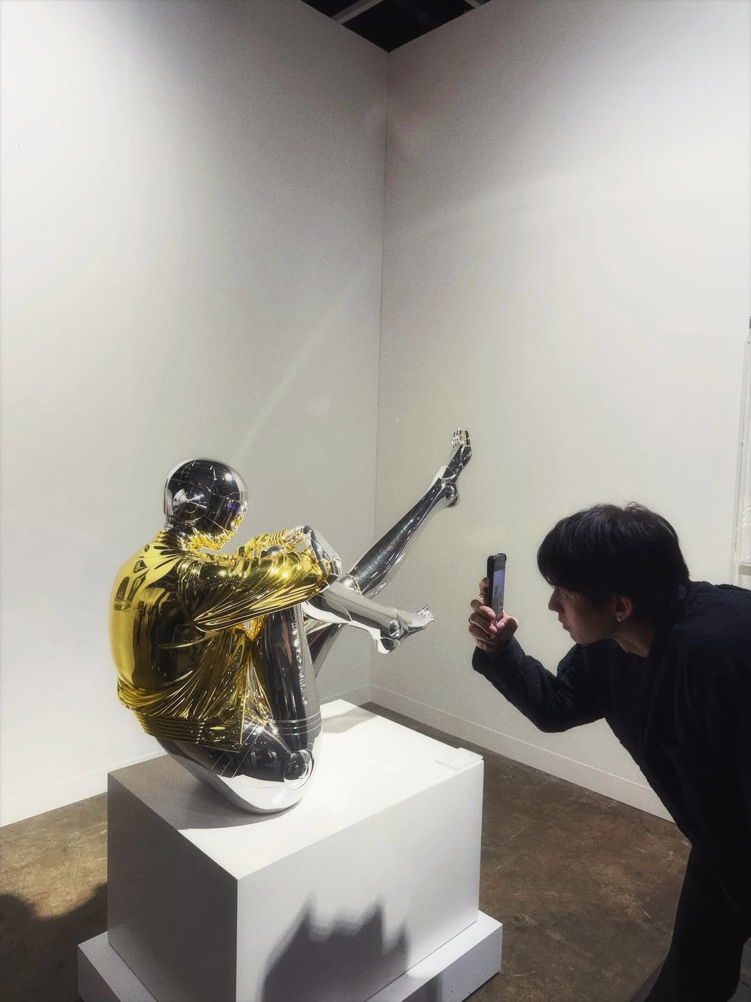 Photo by BRIGHT on April 02, 2026. May be pop art of saxophone, bust, sculpture and text.