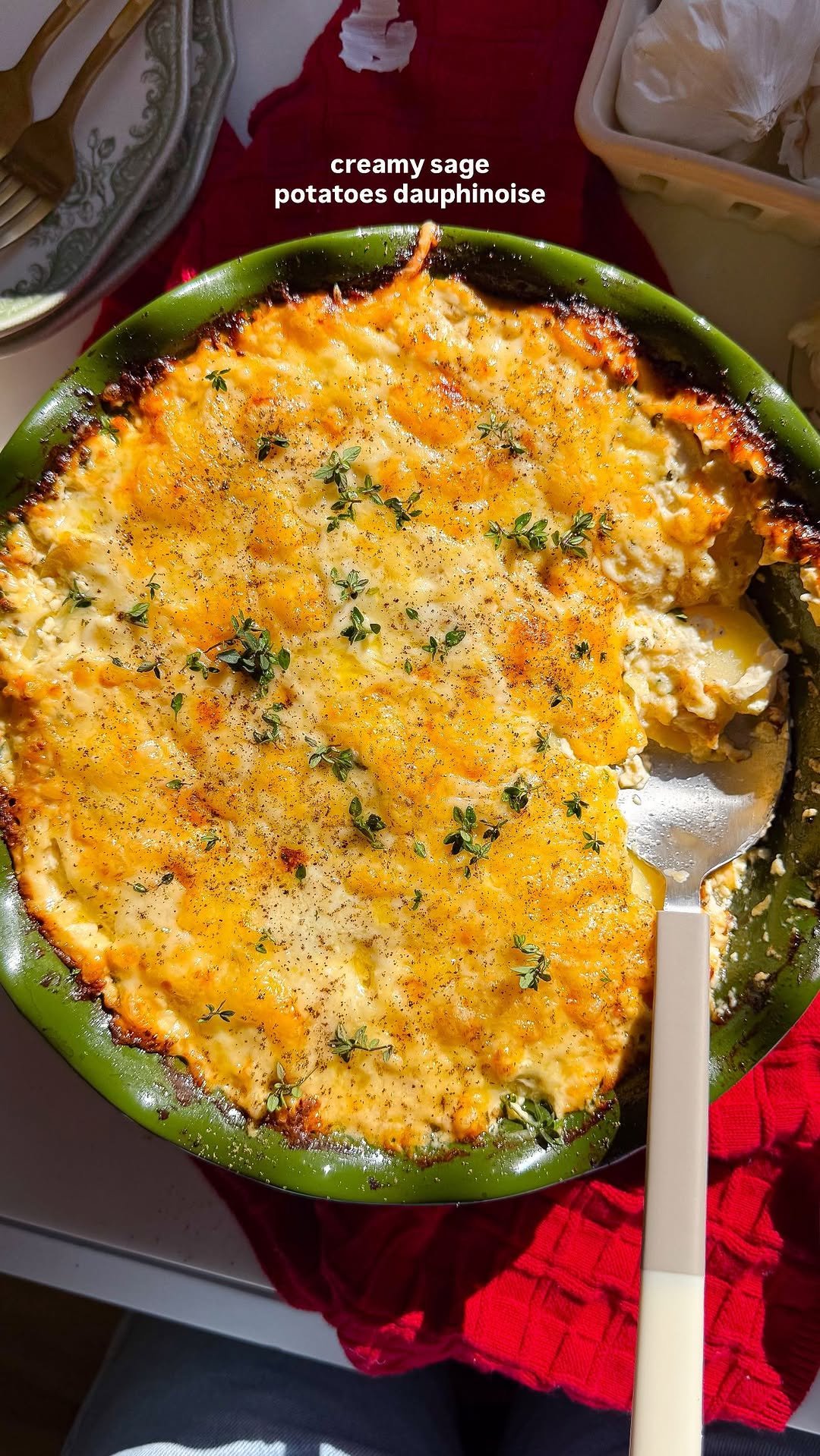brightmomentco 게시물 이미지: creamy sage potatoes dauphinoise - a luxurious...