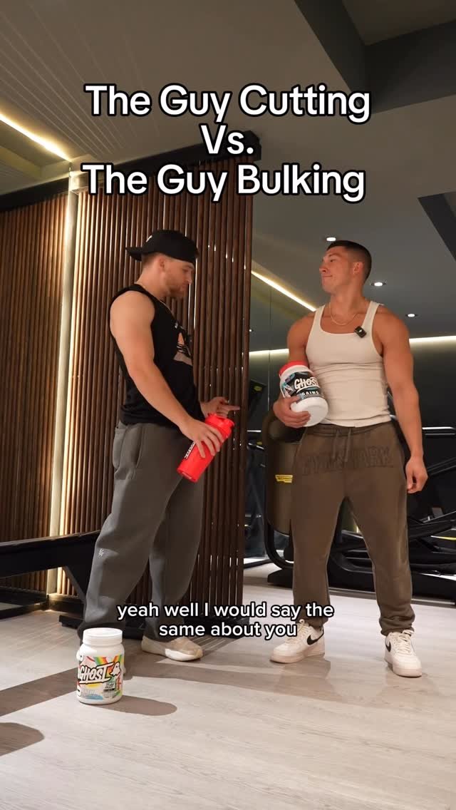 brodieshredz 게시물 이미지: Whose side are you on? 👀😂
•
@ghostlifestyle...