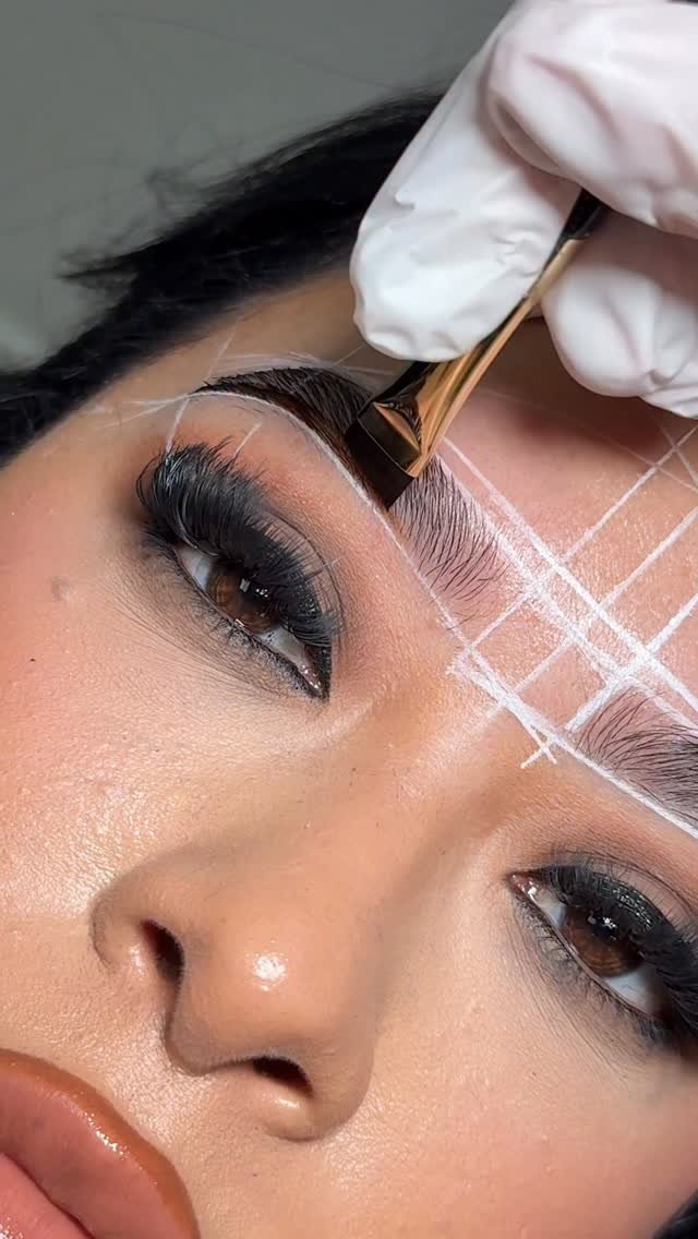 browsbyzulema 게시물 이미지: Always the sharpest lines using my...