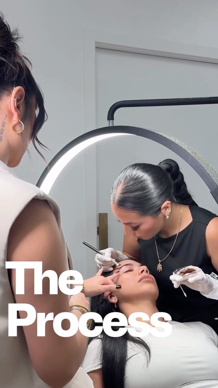 browsbyzulema 게시물 이미지: This year marks my 6-year anniversary as a...