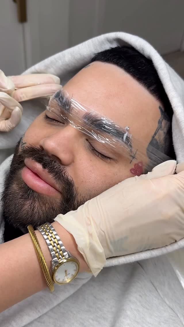 browsbyzulema 게시물 이미지: I’ve been loving @browdaddy Vani Lami Gentle...