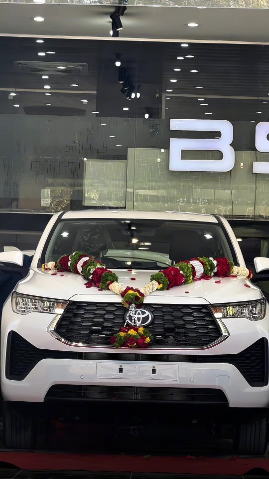 bsecars_01 게시물 이미지: India's first multi brand new car showroom