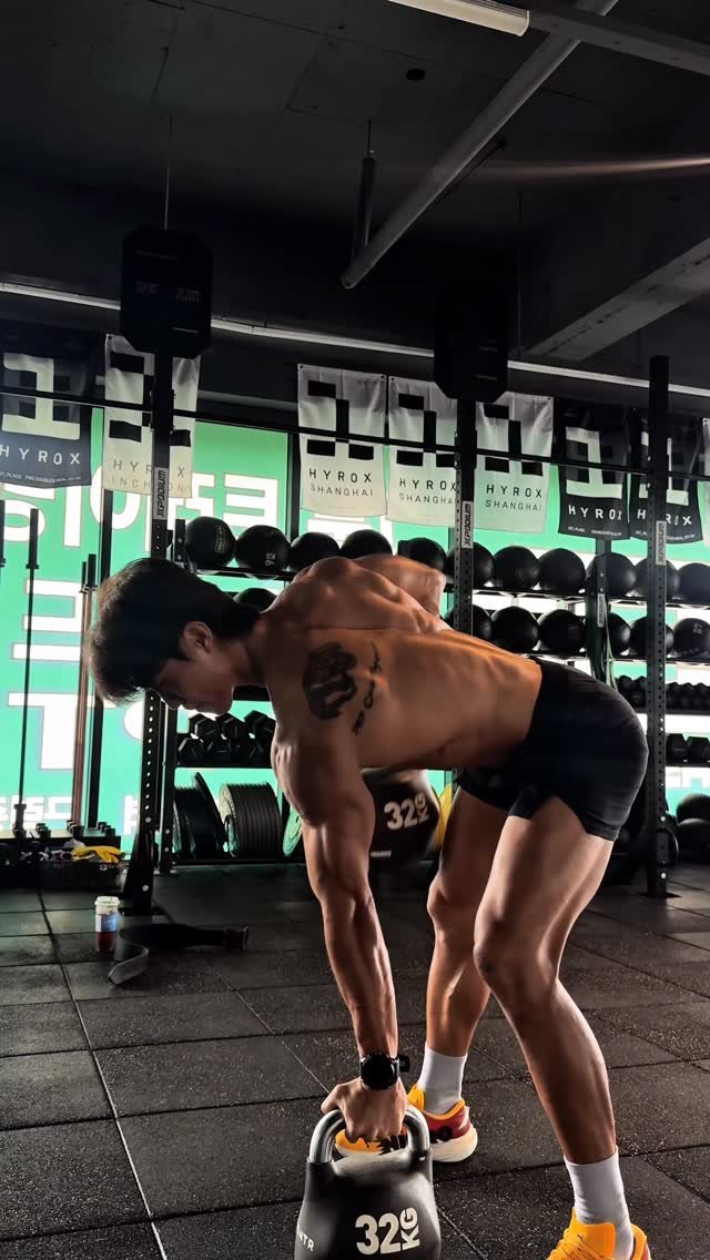 bsnkorea 게시물 이미지: Pull Day💪🏾
 A.
Chin up 5set
Barbell row...