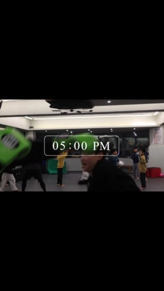 burning._official 게시물 이미지: 키즈,유소년반의 매주 수요일은 킥복싱
도복을 벚고 강하게 부딪히며 몸은...