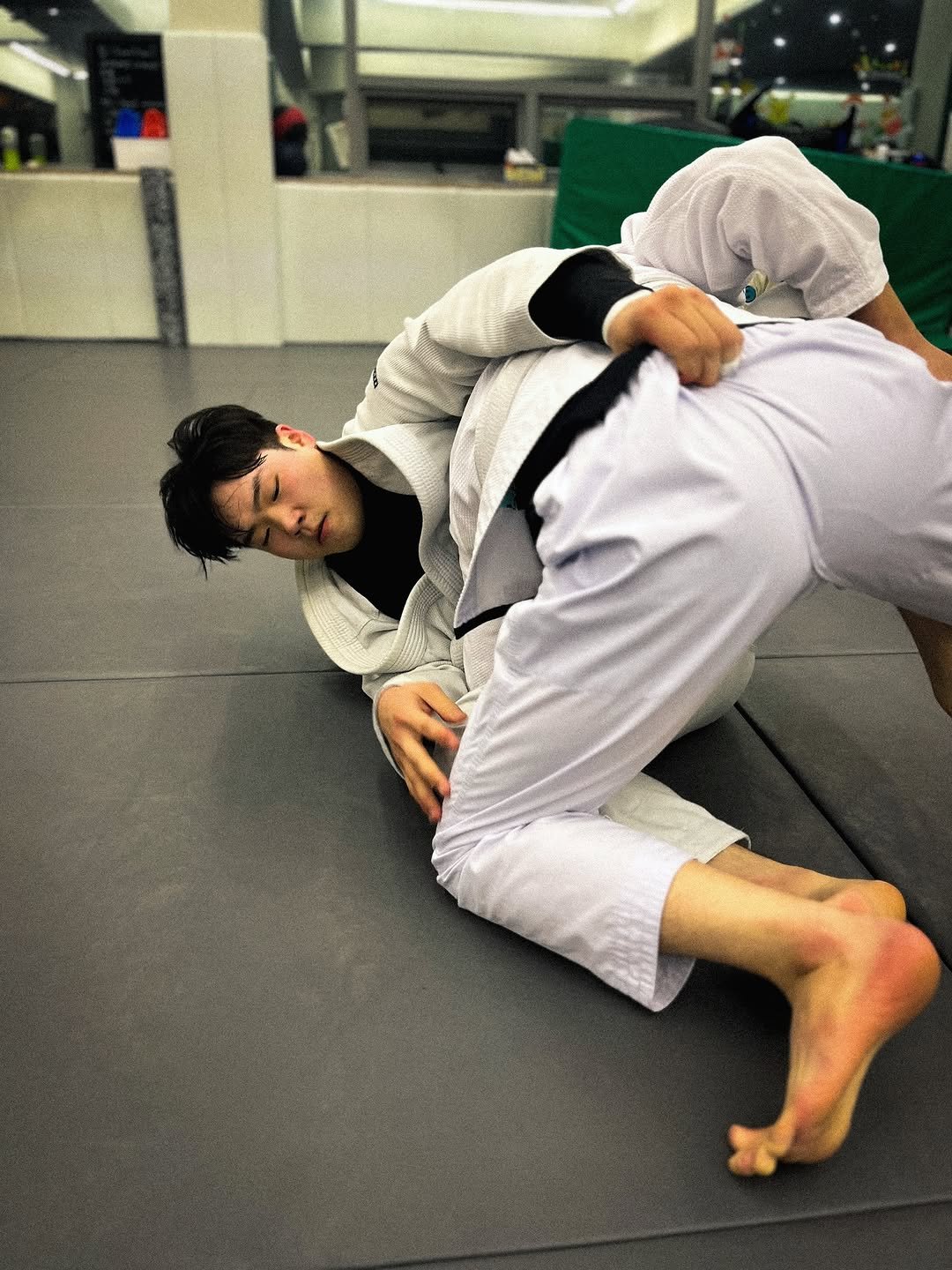 Photo by 버닝주짓수 on November 04, 2025. May be an image of martial arts, mat and text.
