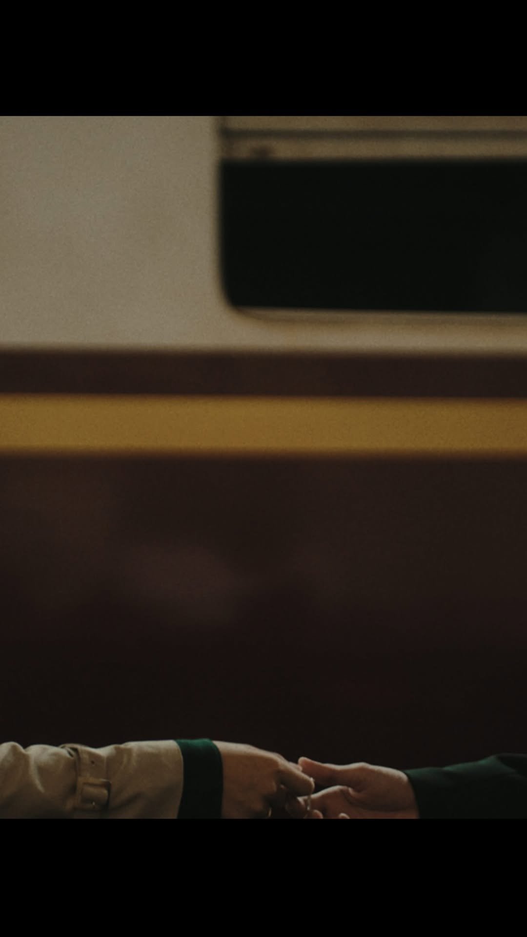 bus.becauseofyouishine 게시물 이미지: BUS ‘ดีใจที่ไม่มีเธอ (happy)’ 

OFFICIAL MUSIC...