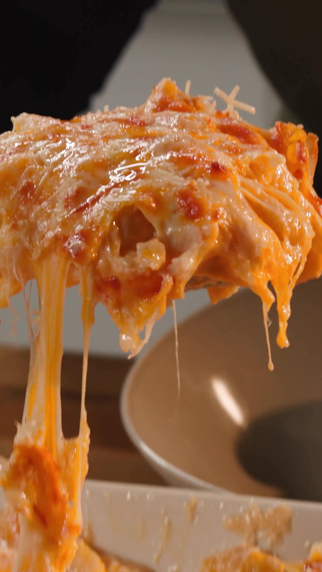 buzzfeedtasty 게시물 이미지: Our tasty creator @mymanabites wants to show...