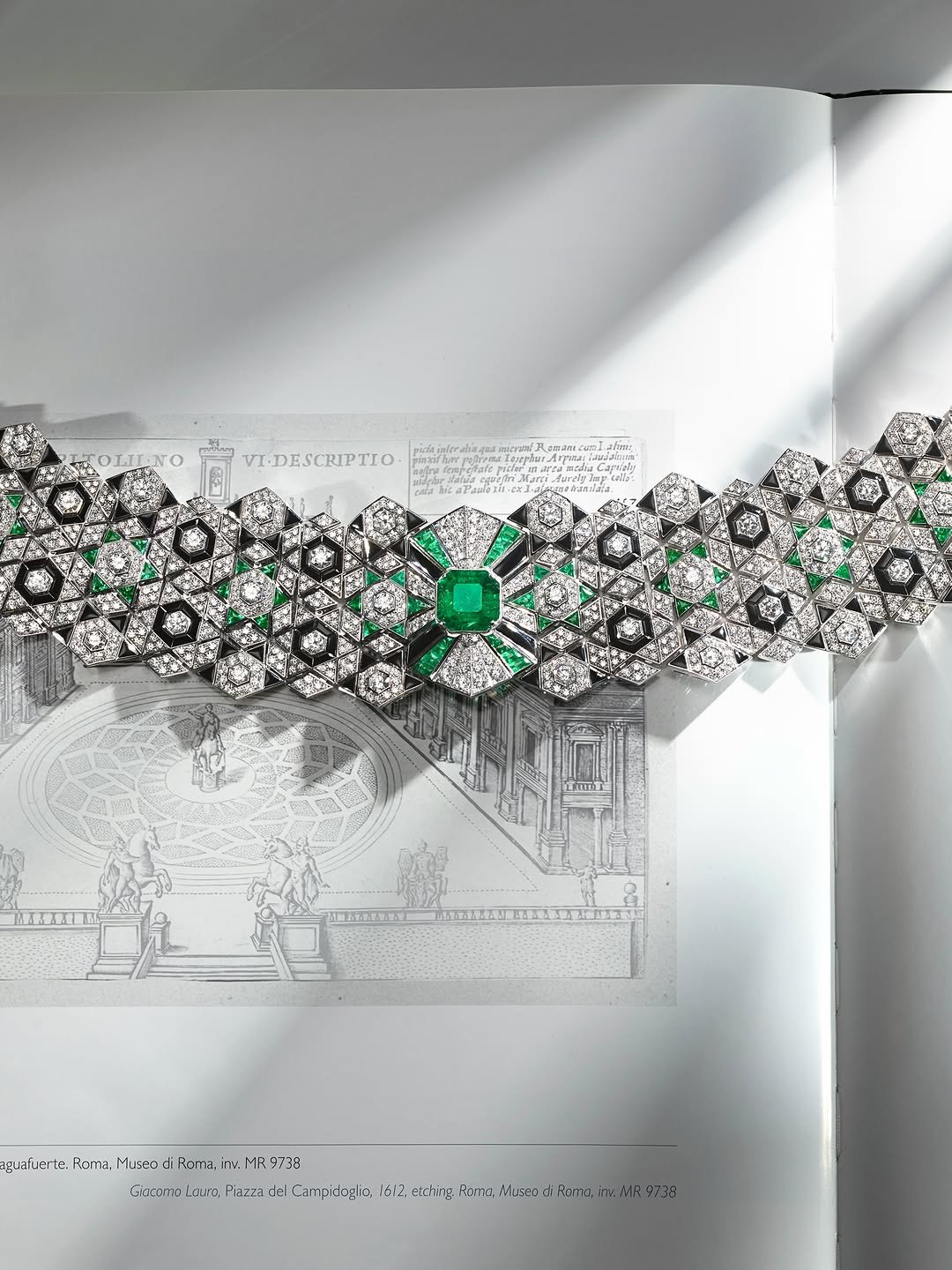 bvlgari 게시물 이미지: The ‘Eclectic Embrace’ necklace centred on a...