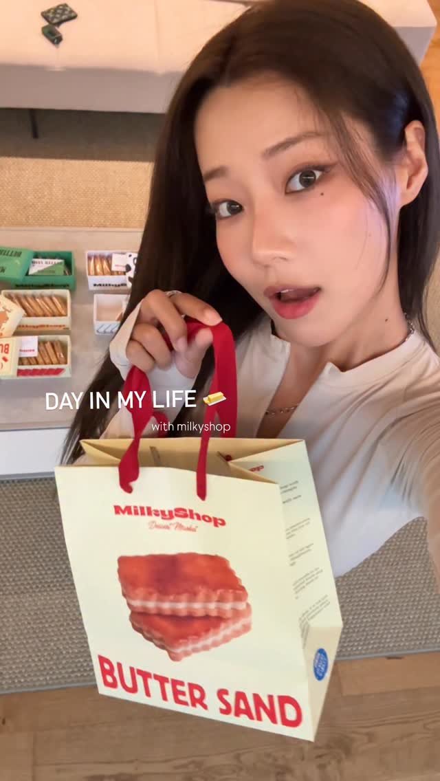 bxxyon 게시물 이미지: 내 최애 디저트 @milkyshop_kr 과 함께한 하루 🧈
신상 딸기맛 넘넘...