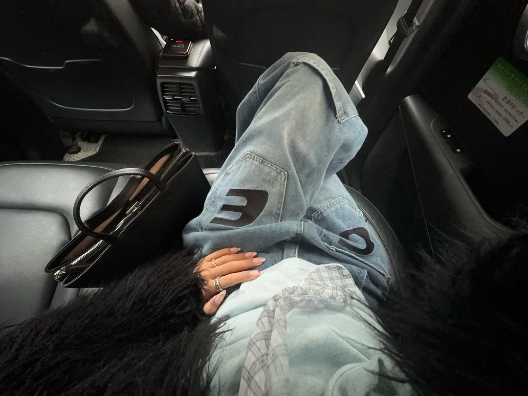 Photo shared by 배지연 on December 29, 2025 tagging @artid_official. May be an image of fur, parka, seatbelt and text.