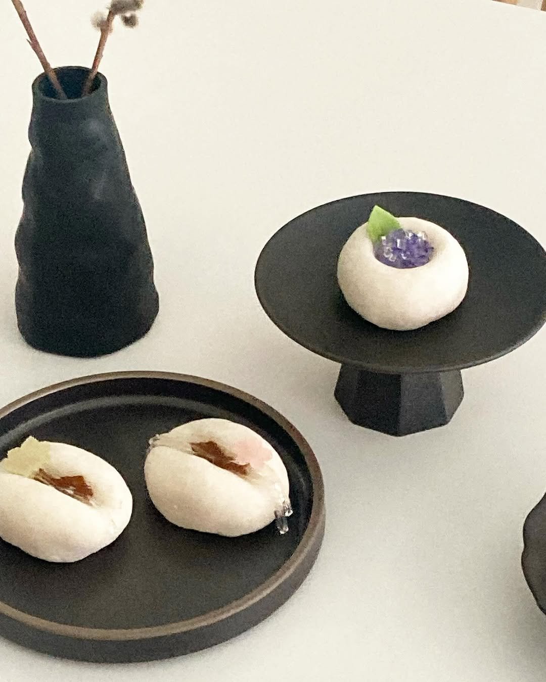 Photo by 바이온림 by.onlim in 서초구방배동. May be an image of dessert and tableware.