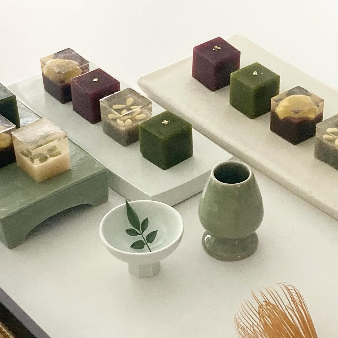 Photo by 바이온림 by.onlim in 서초구방배동. May be an image of dessert, chinaware and text.