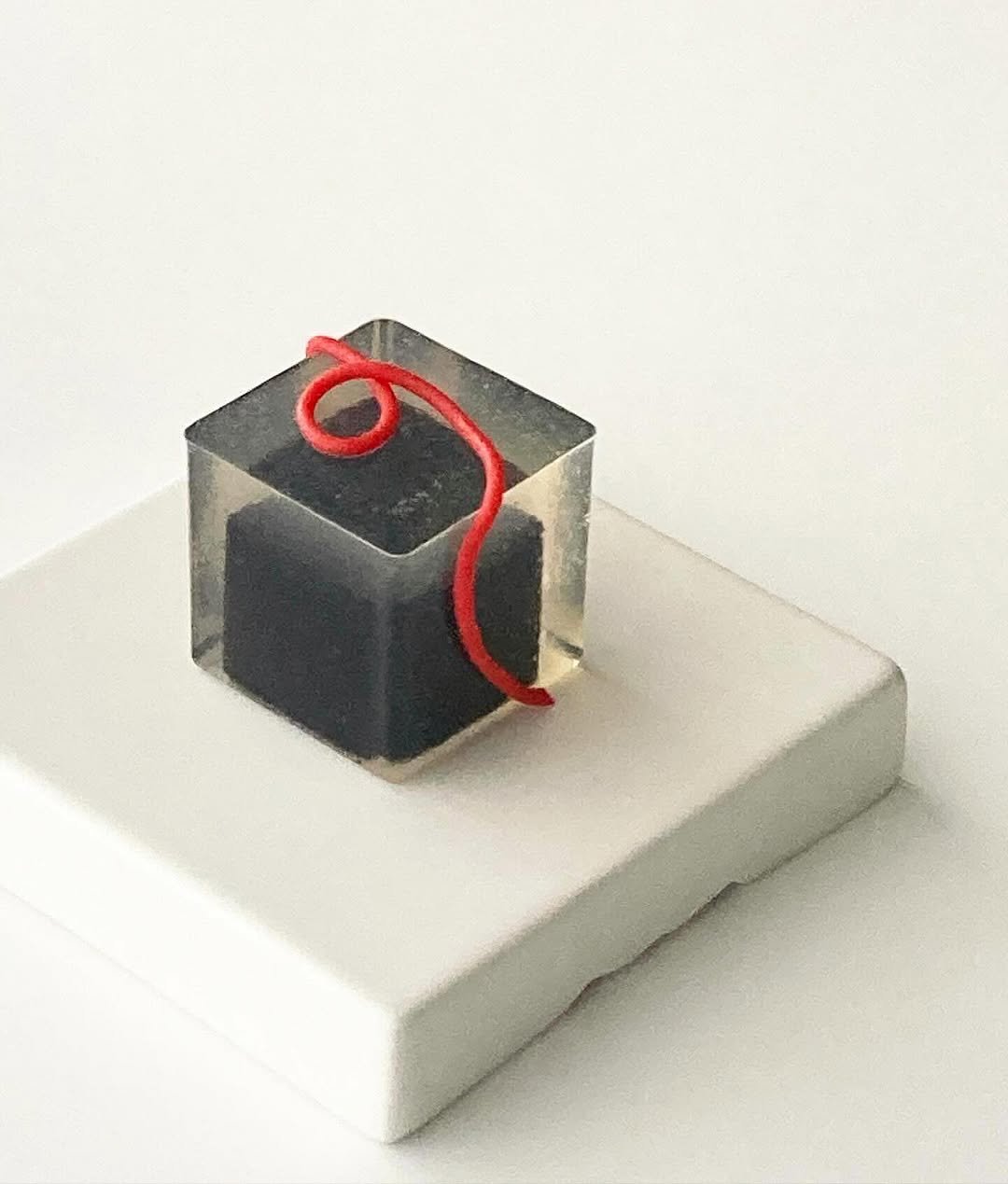 Photo by 바이온림 by.onlim on September 24, 2025. May be an image of paper weight, barrette, box and text.