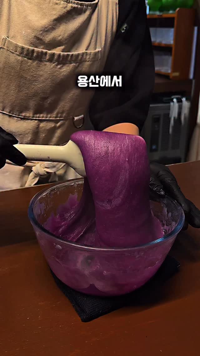 by__martinn 게시물 이미지: 퐁실퐁실한 고구마 수플레 등장🍠

춥고 쌀쌀한 날씨에 딱 생각나는 간식 중 하나...