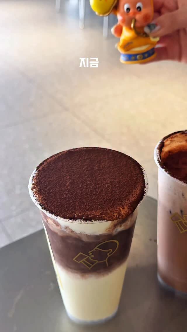 by__martinn 게시물 이미지: Twinkel X HEYTEA 티라미수 라떼 출시

중국에서 사랑받는 브랜드...