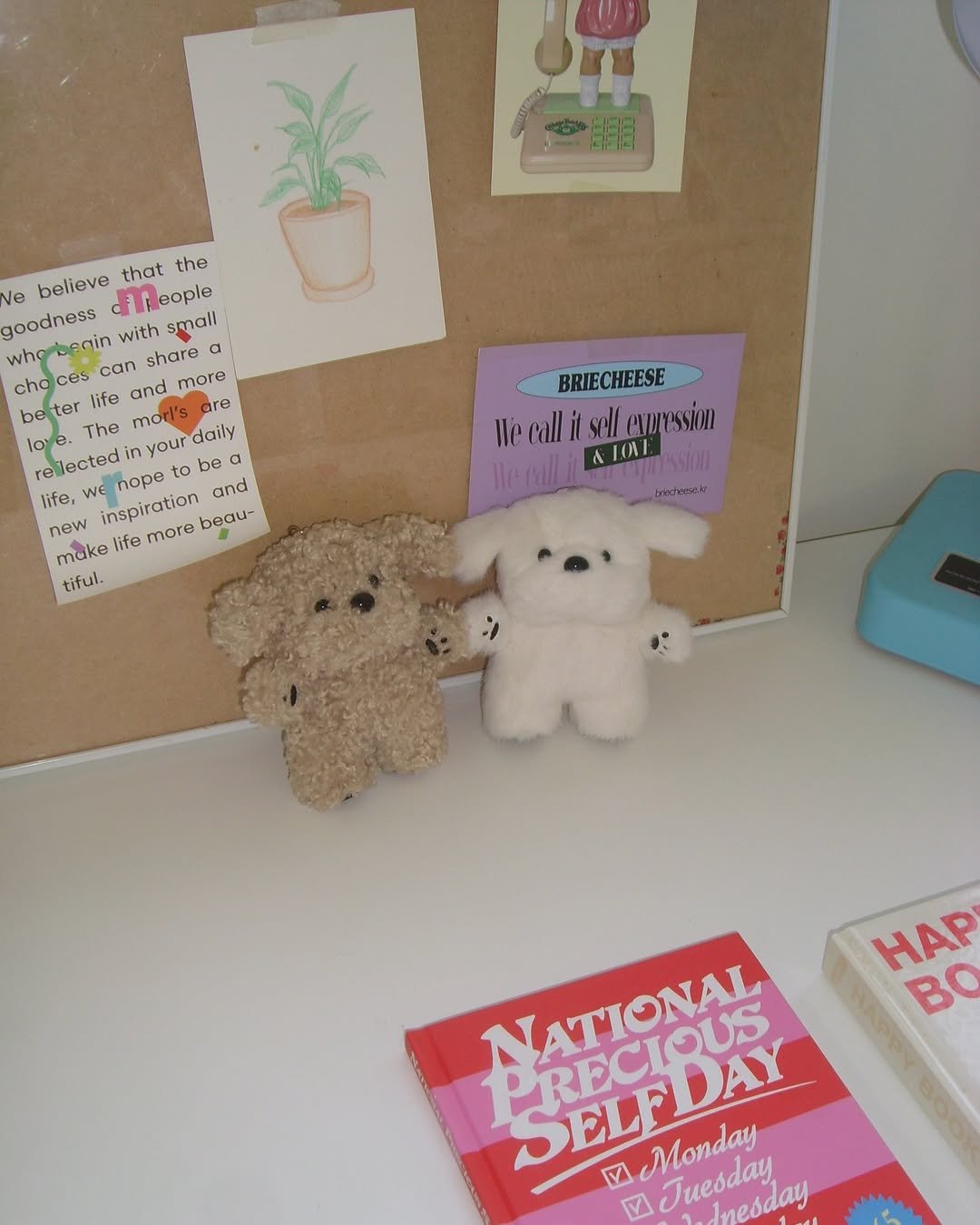 Photo by 너의파도 𝙮𝙤𝙪𝙧 𝙬𝙖𝙫𝙚 ⁎⁺  DIY KIT • 핸드메이드 • 인형 • 키링 • 가방 on January 28, 2026. May be an image of sheep, clipboard, card, calendar, office and text that says '心腸 that the Ve believe &Teople Neople goodness whobegin can share a with small chaces ces cho be befter life and more The mor your daily rell elected in to o be life, WE nope new inspiration and make life more beau 8 tiful. BRIECHEESE Hecall lle call selfeumrssion sell ٨ AIOE etenet HAP BO PRECIOUS PRECIDAY AATIONAL SELFDAY RECIOUS M Monday Juesday Inedday V'.