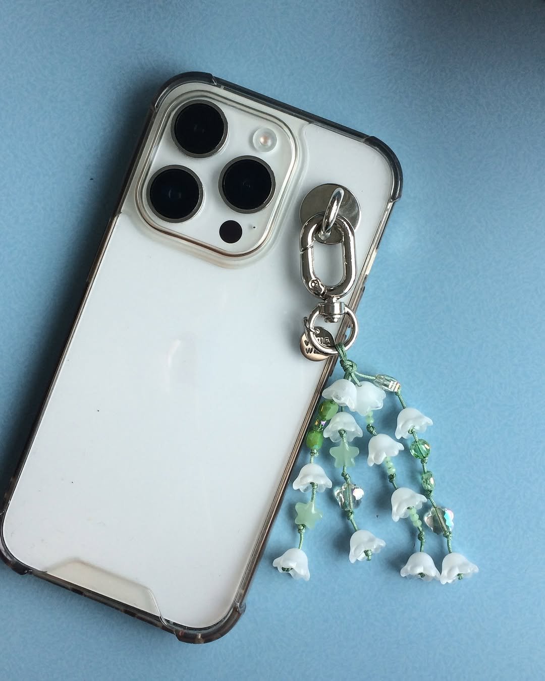 Photo by 너의파도 𝙮𝙤𝙪𝙧 𝙬𝙖𝙫𝙚 ⁎⁺ 𝙮𝙤𝙪𝙧𝙬𝙖𝙫𝙚 DIY KIT • 핸드메이드 • 키링 • 가방 on July 03, 2025. May be an image of phone and text.