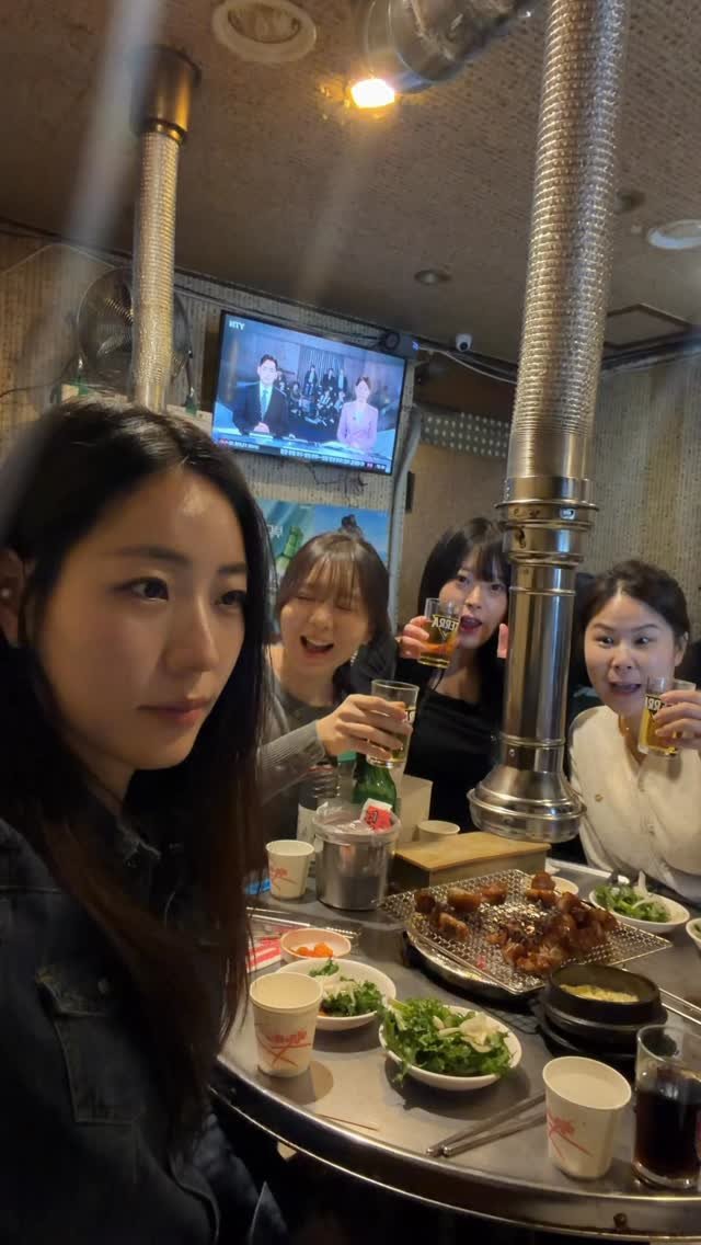 bye.__.l 게시물 이미지: 나도 유행릴스 캬캬

오늘 하루 요약 !
언제 만나도 즐거웡😆😆🤍